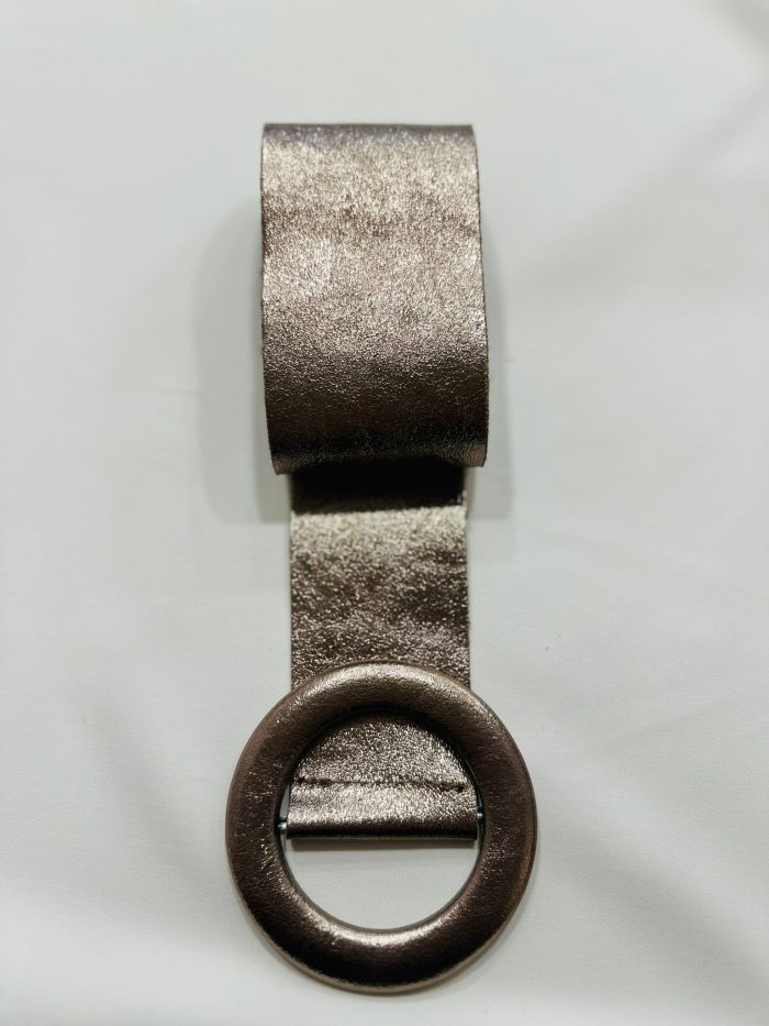 Cinturón piel plata